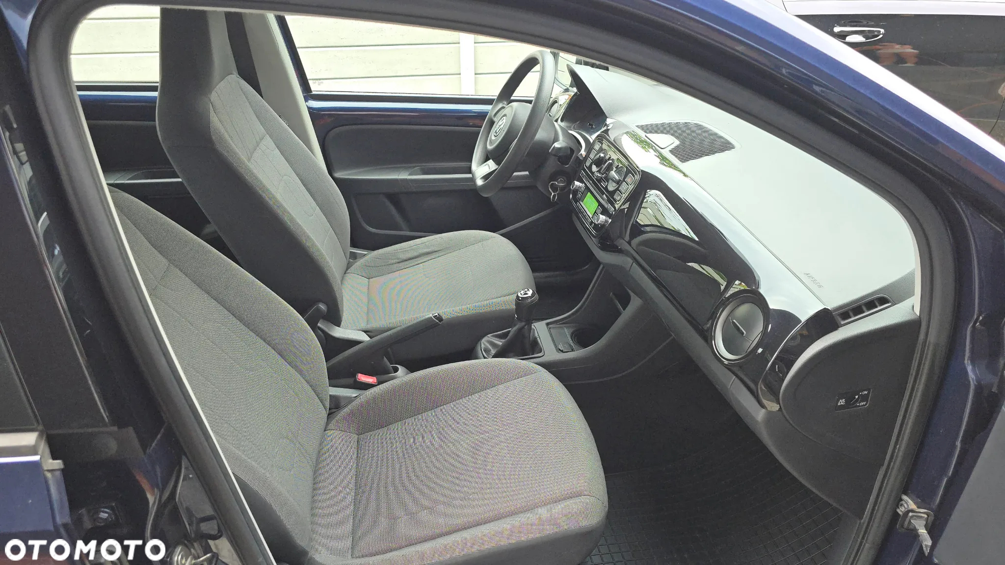 Volkswagen up! 1.0 move - 13