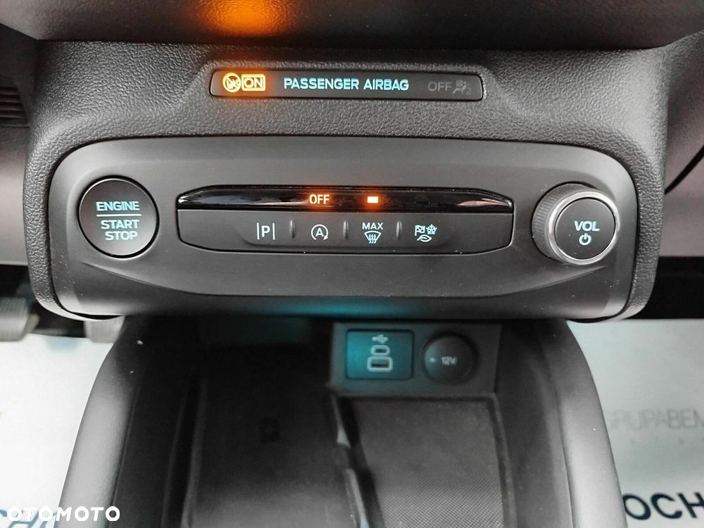 Ford Focus 1.0 EcoBoost mHEV Titanium X - 27