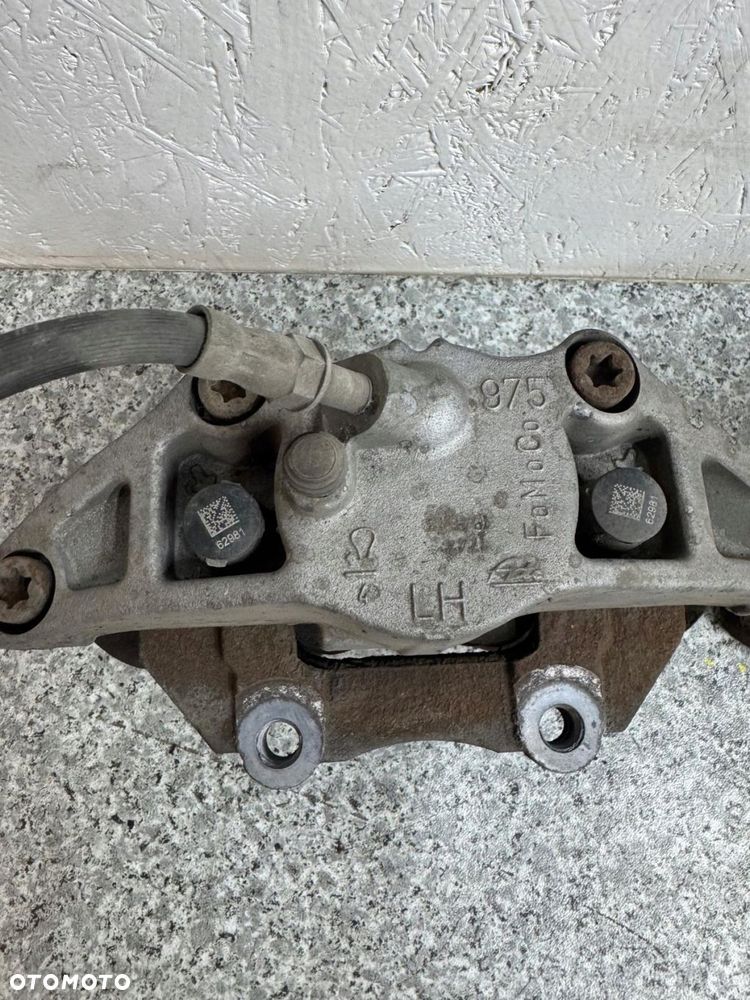zacisk hamulcowy lewy prawy volvo v40 ii 2012-2018 ford focus 975 976 - 5