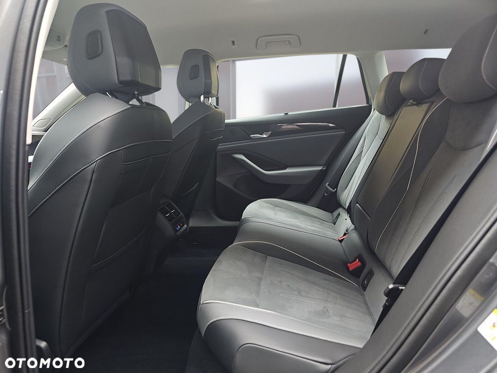 Volkswagen Passat - 10