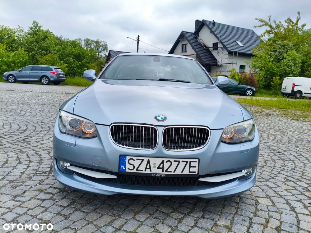 BMW Seria 3 330d xDrive - 12