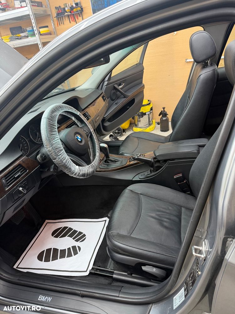 BMW Seria 3 320d DPF Aut. - 10