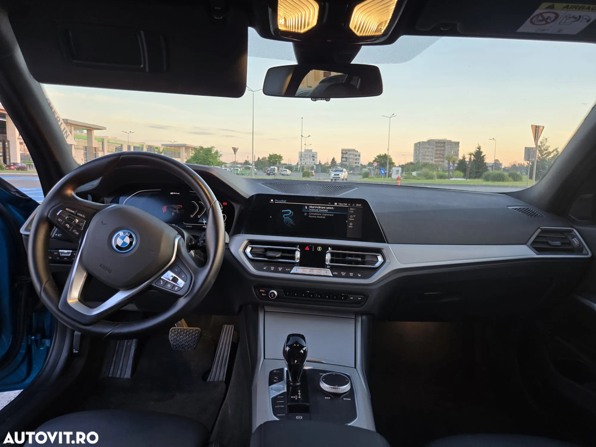 BMW Seria 3 330e xDrive AT PHEV - 38
