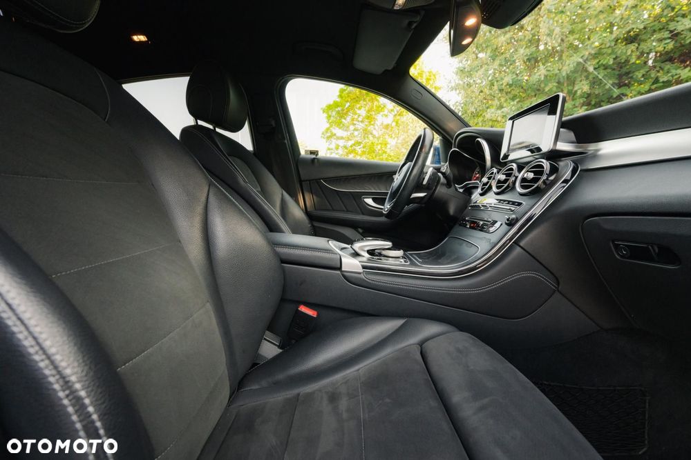 Mercedes-Benz GLC 220 d 4-Matic - 32