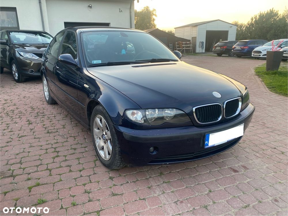 BMW Seria 3 318i - 3
