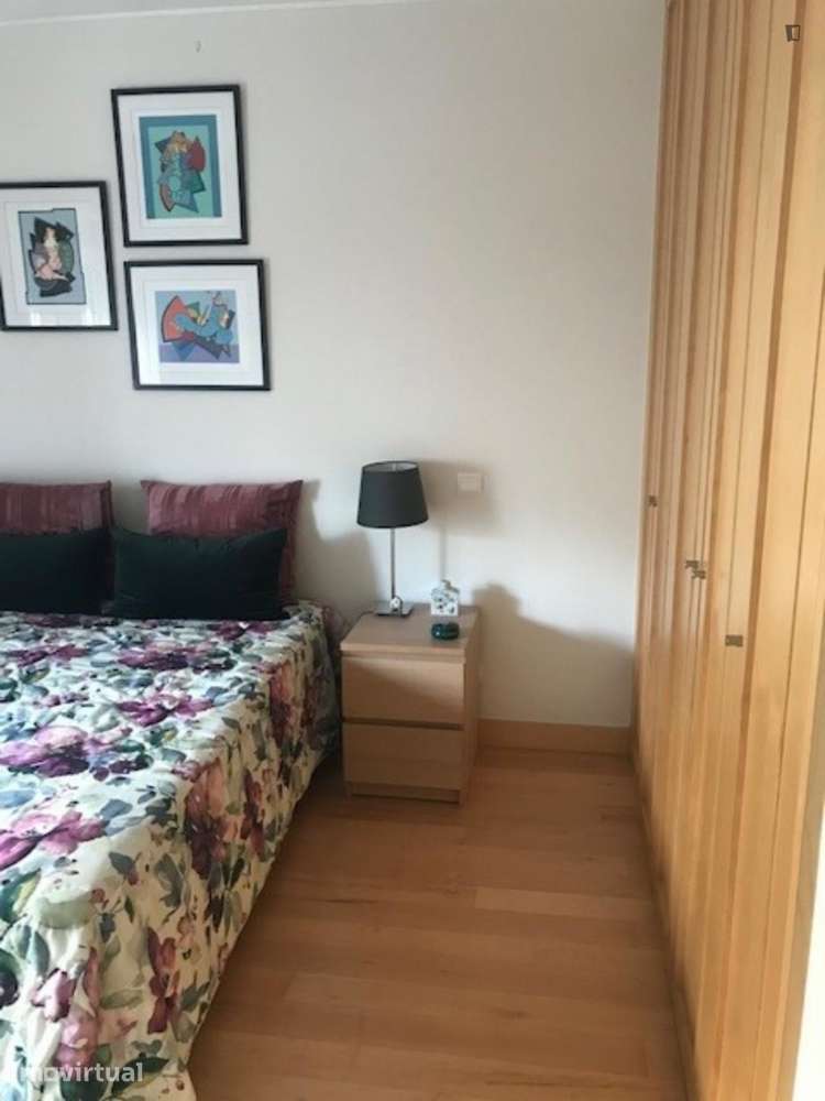 Quarto - localizado em Oeiras Lisbon - Grande imagem: 5/5