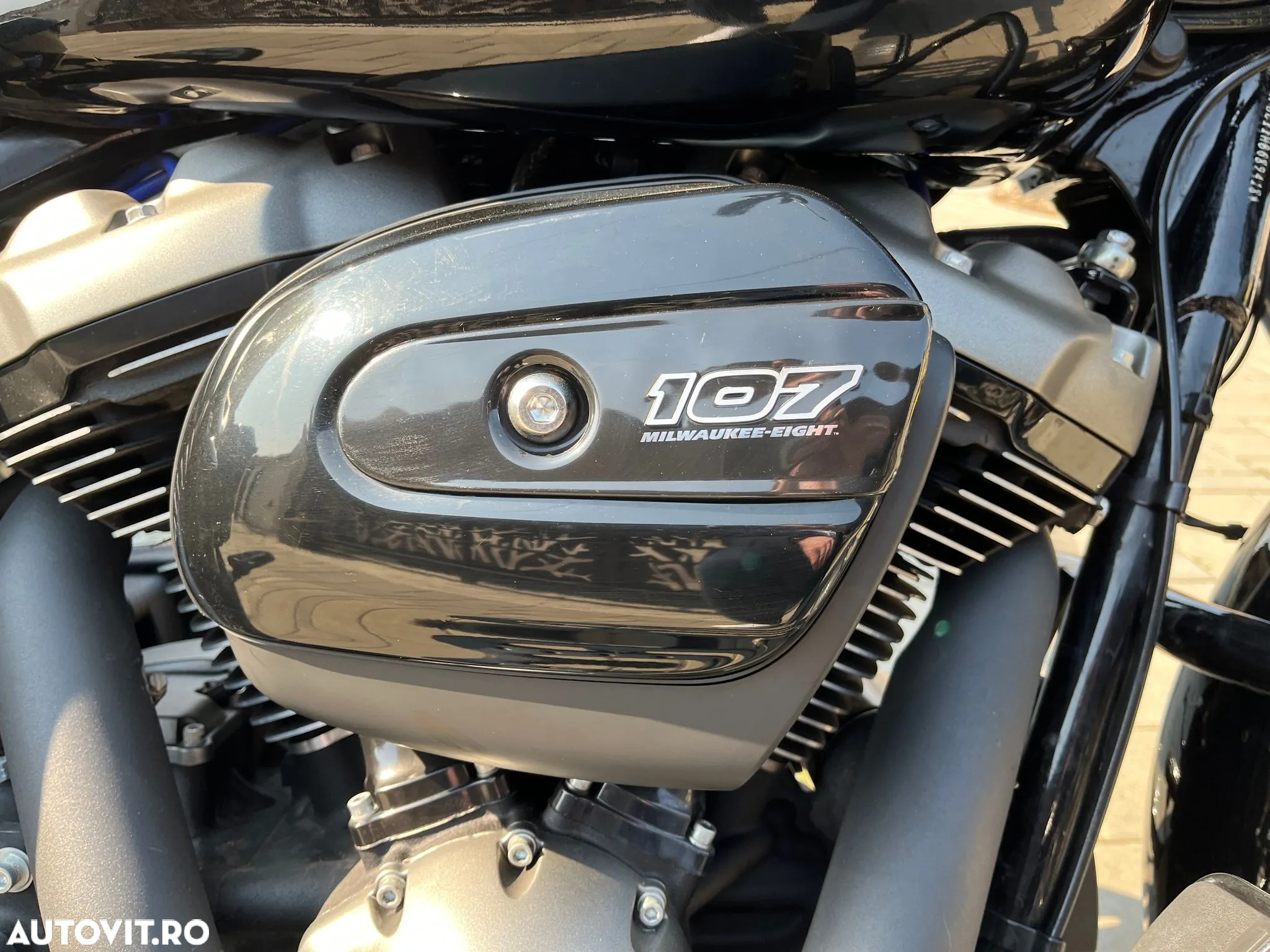 Harley-Davidson FLHRS Road King Custom - 12