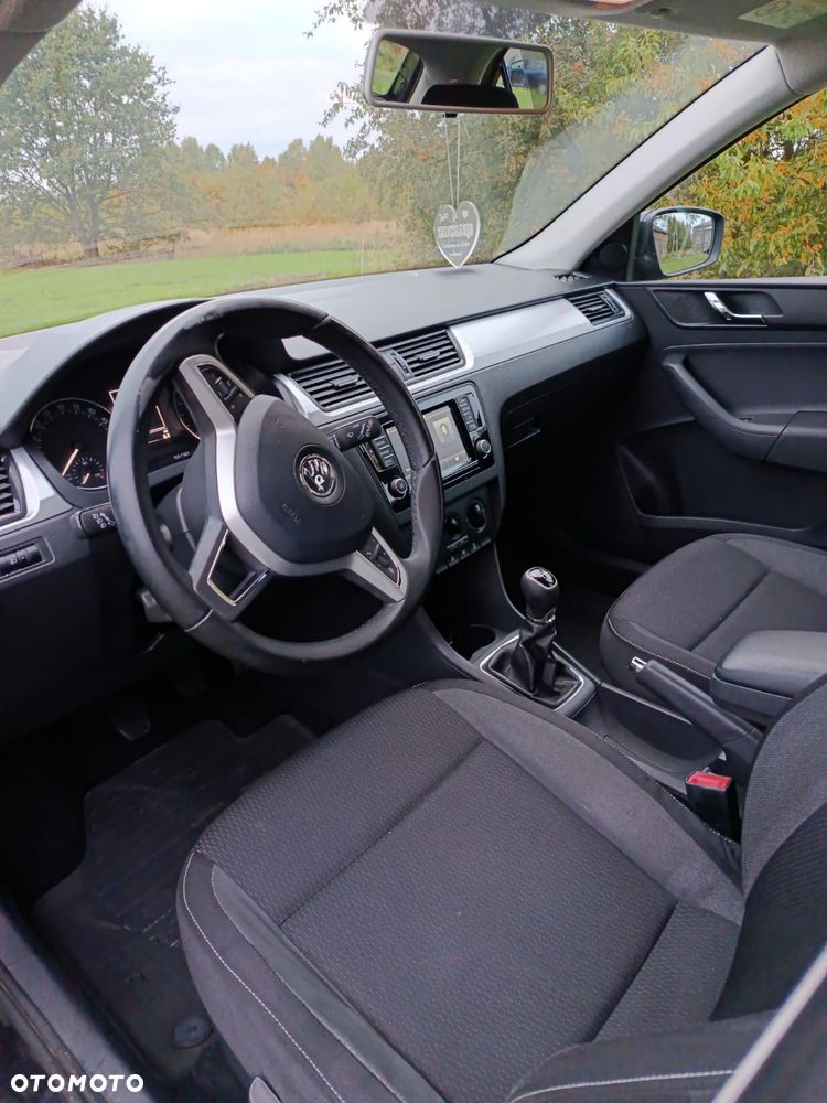 Skoda RAPID - 7