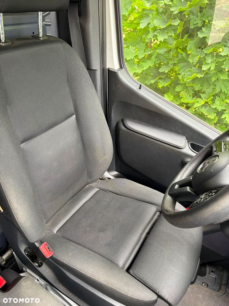 Mercedes-Benz SPRINTER - 4