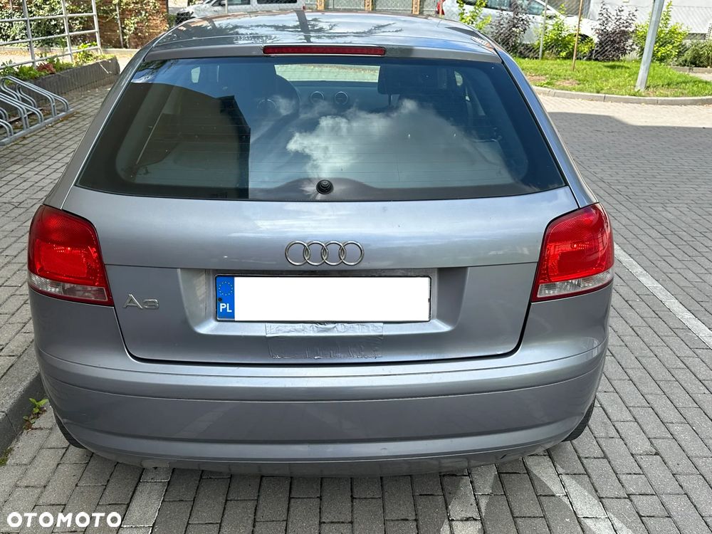 Audi A3 3-drzwiowe 2.0 FSI Attraction - 6