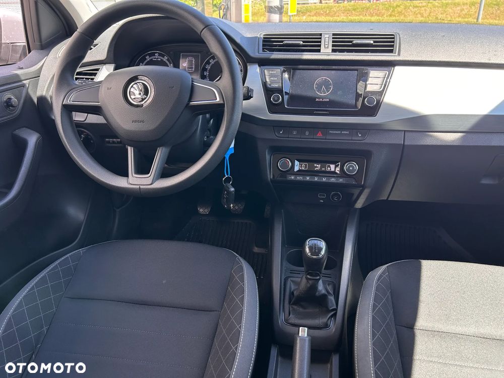 Skoda Fabia 1.0 TSI Tour - 17