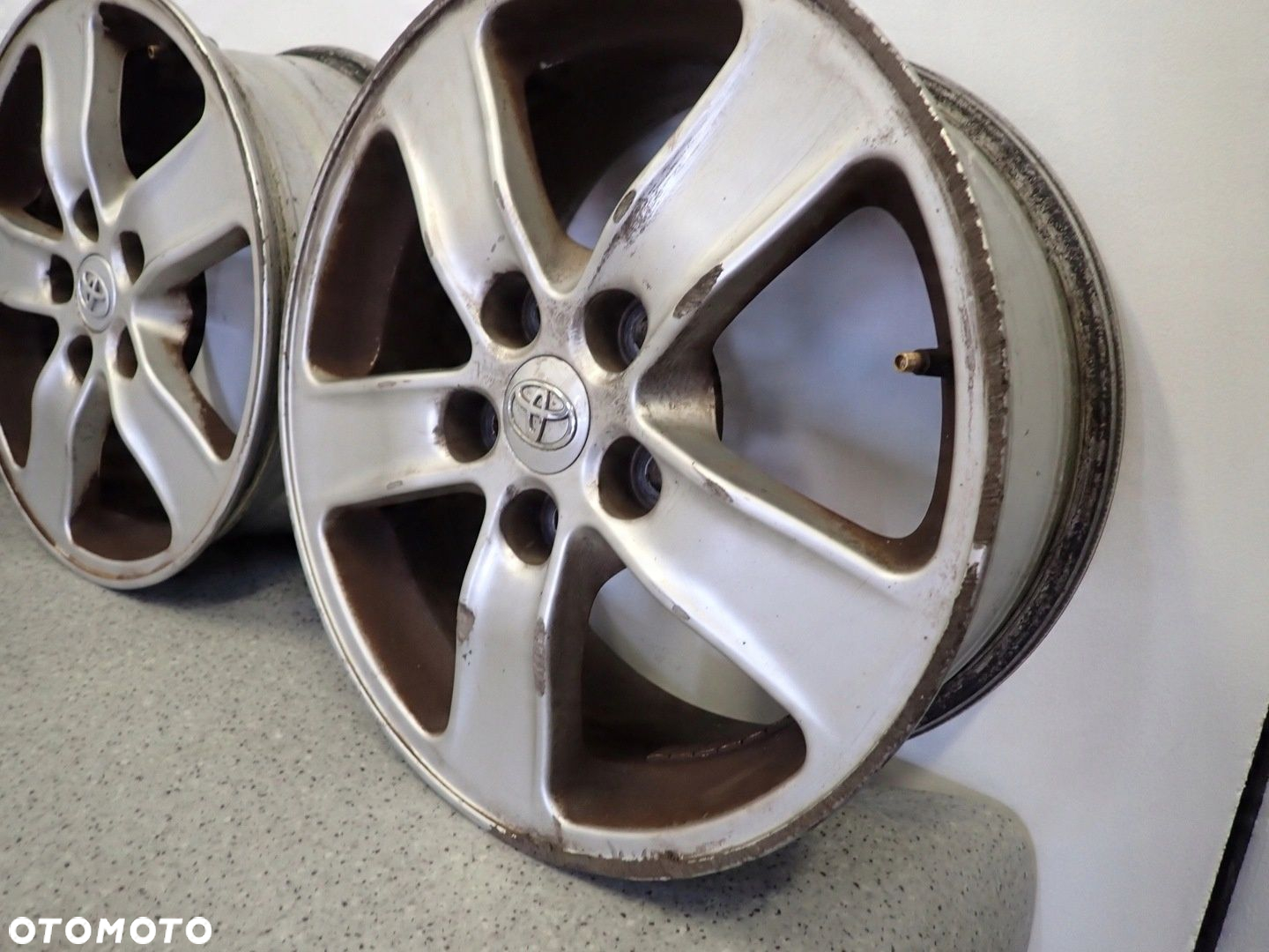TOYOTA COROLLA VERSO 04-08 FELGI ALUMINIOWE KOMPLET 16"x6.5J 5x114.3 - 11