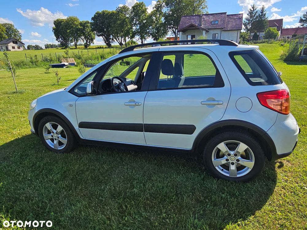 Suzuki SX4 - 4