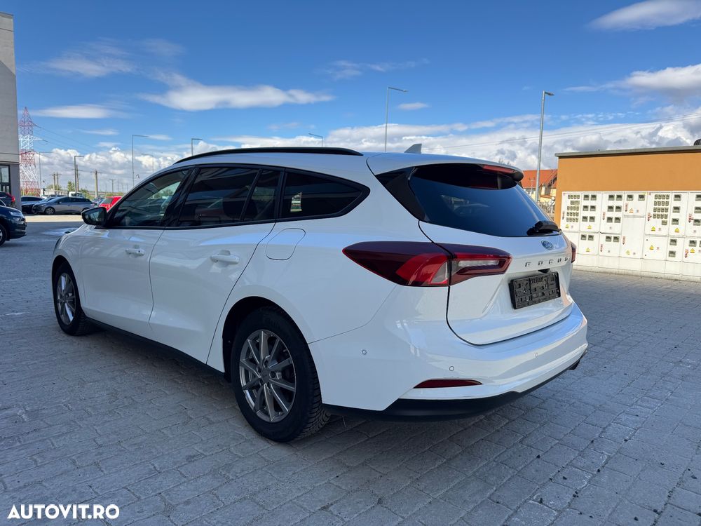 Ford Focus 1.5 EcoBlue Start-Stopp-System Aut. TITANIUM STYLE - 4