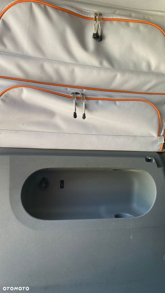 Volkswagen Caddy Life - 27