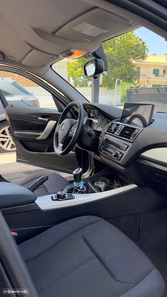 BMW 116 d EfficientDynamics - 12
