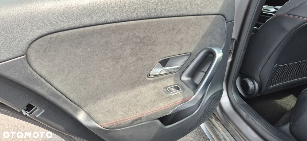 Mercedes-Benz Klasa A 180 d AMG Line 8G-DCT - 14