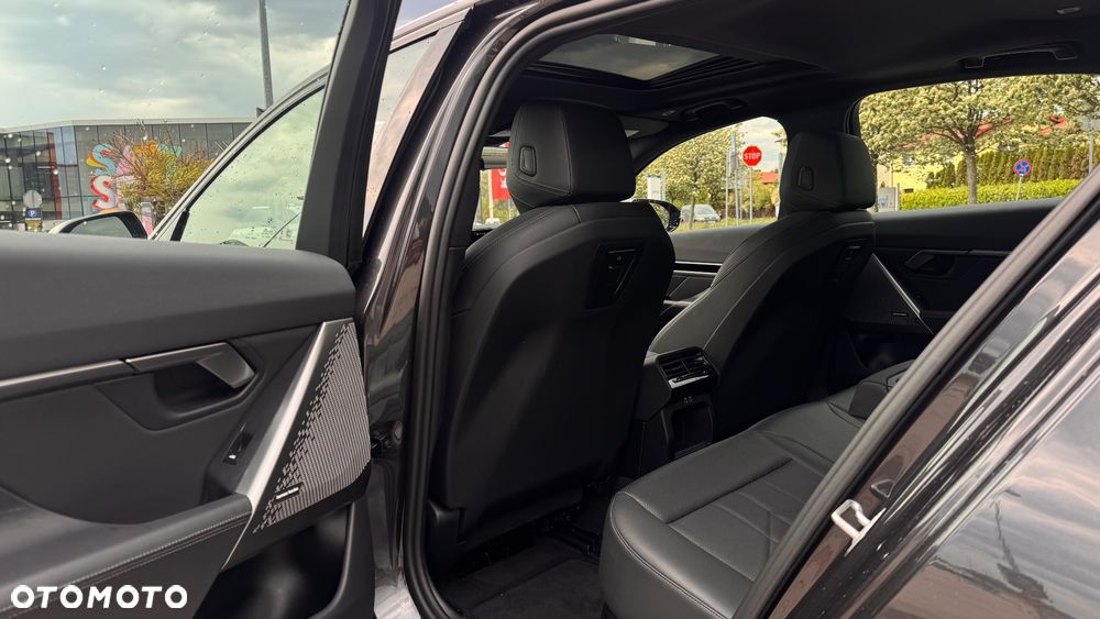 BMW Seria 5 530i xDrive - 15