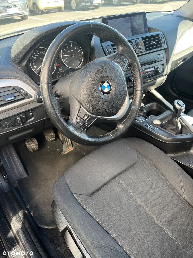 BMW Seria 1 116i - 5