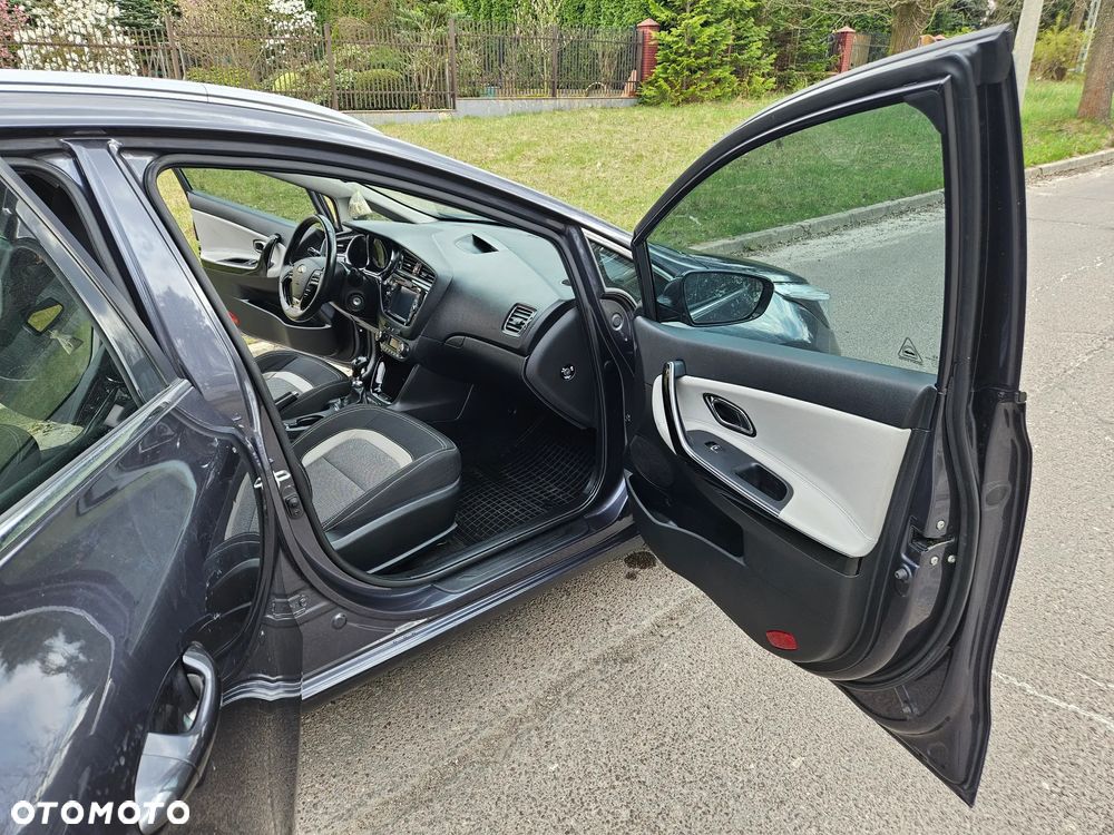 Kia Ceed 1.6 CRDi L Business Line - 16