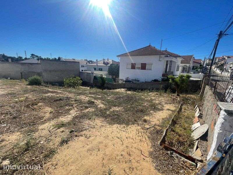 Terreno na Sobreda com projecto - Grande imagem: 2/12