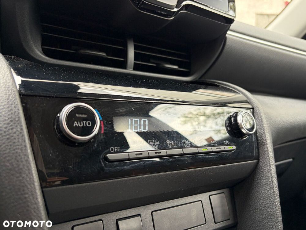 Toyota Yaris Cross Hybrid 1.5 Comfort - 23