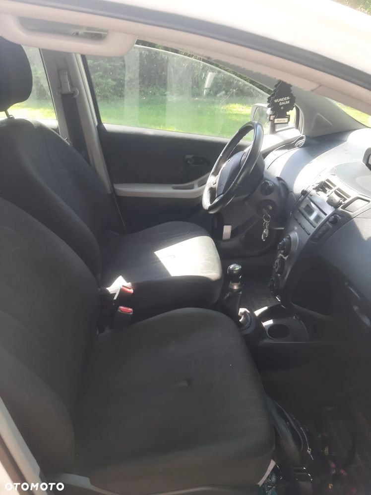 Toyota Yaris 1.0 VVT-i Style - 6