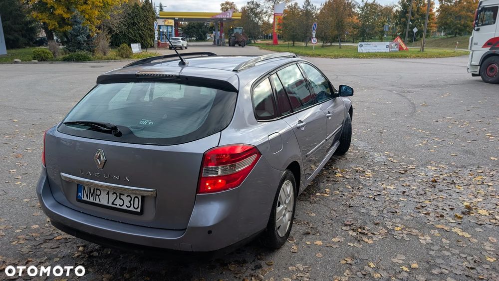 Renault Laguna 2.0 Authentique - 8