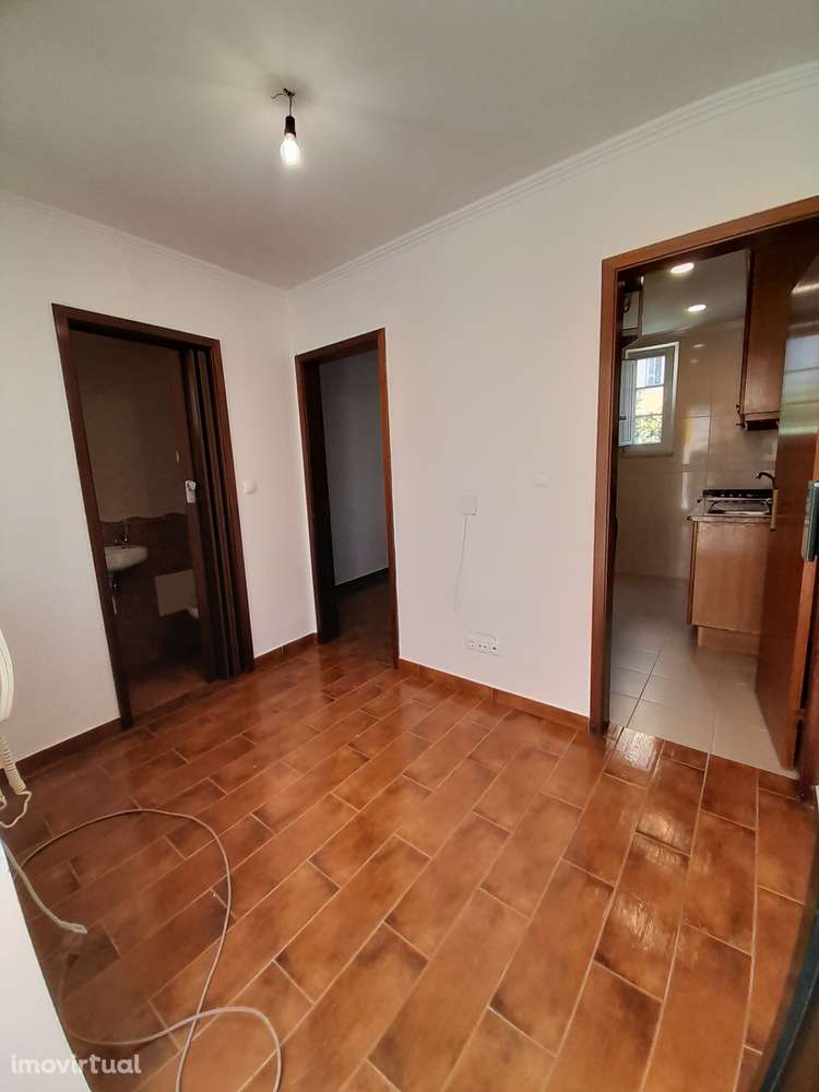 T2 Duplex com Segurança em Estrela, Lisboa - Grande imagem: 4/16