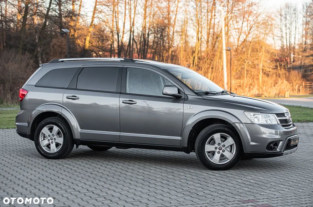 Fiat Freemont 2.0 Multijet 16V DPF Automatik Allrad Lounge - 3