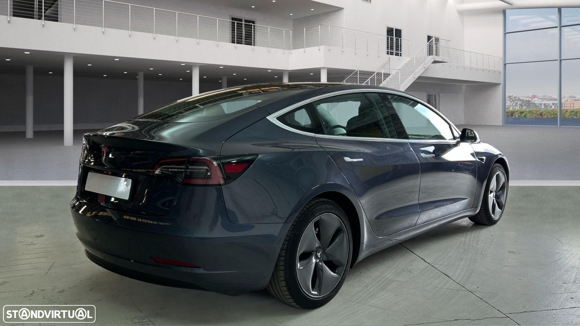 Tesla Model 3 Standard Range Plus RWD - 3