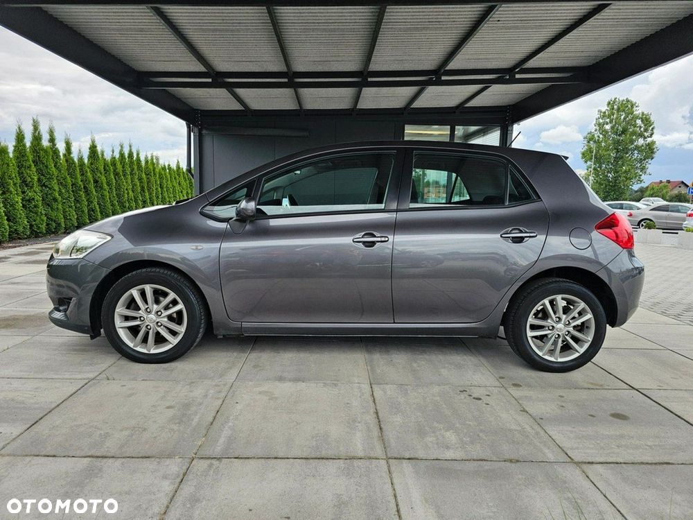 Toyota Auris - 10