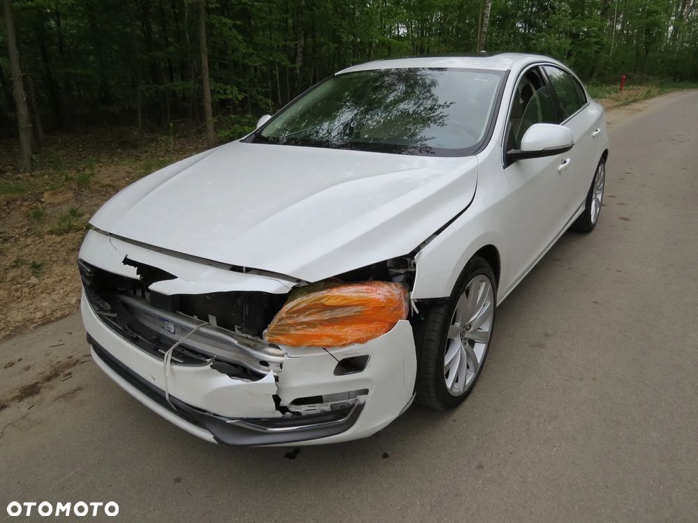 VOLVO S60 II LIFT LONG INSCRIPTION CHRISTAL WHITE PEARL 707-46 2.0 T5 B4204T11 NA CZĘŚCI - 2