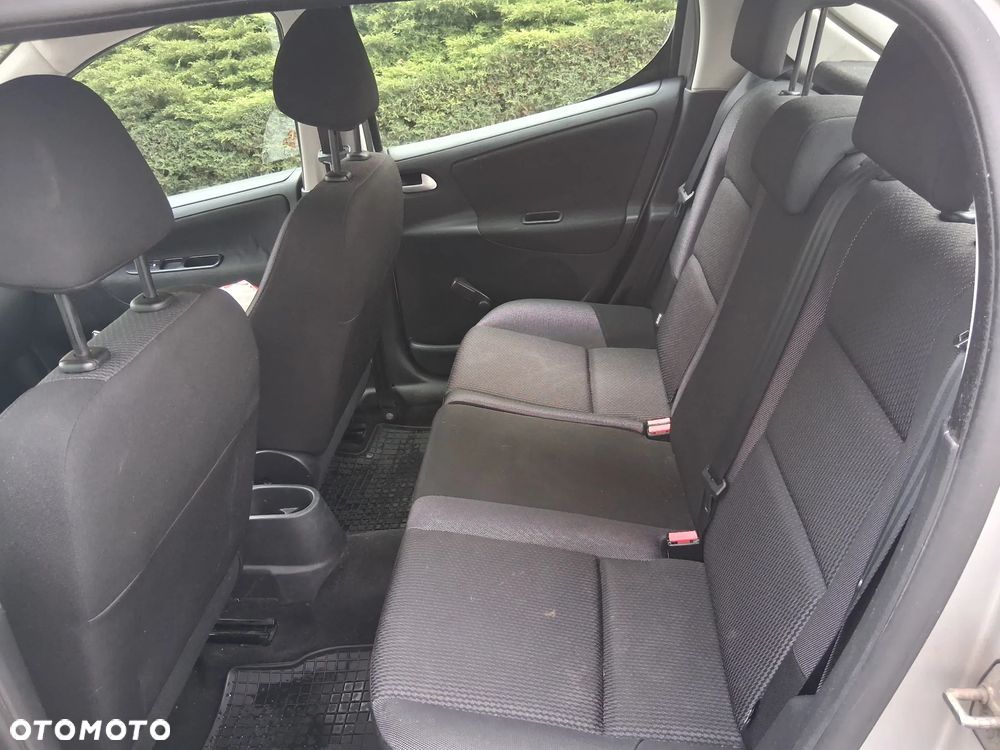 Peugeot 207 1.4 HDi Active - 12