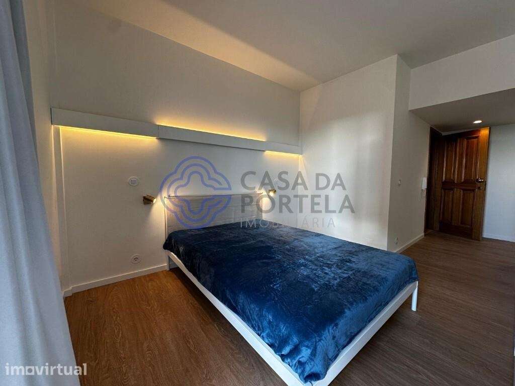 Escritório Remodelado com Terraço + AL | Metro Santo Ovídio à Porta - Grande imagem: 2/27