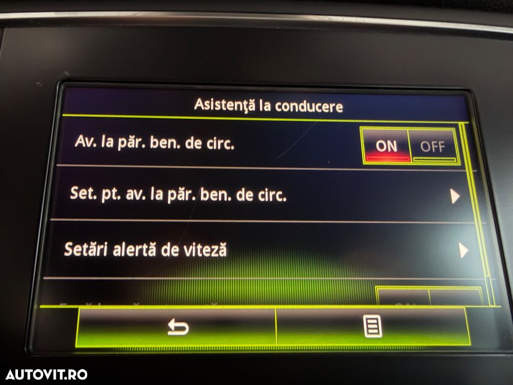 Renault Megane ENERGY dCi Zen - 12