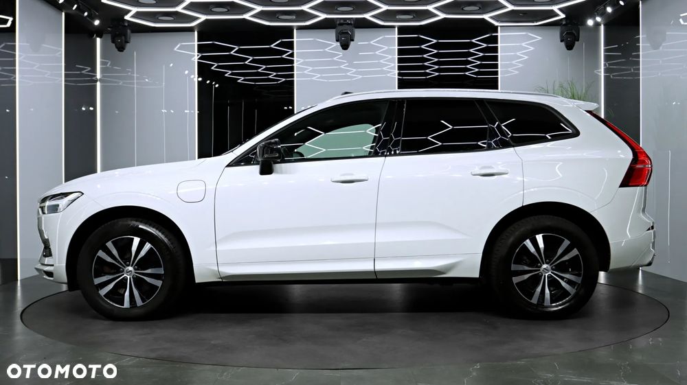 Volvo XC 60 T8 Twin Engine AWD Geartronic Momentum - 5