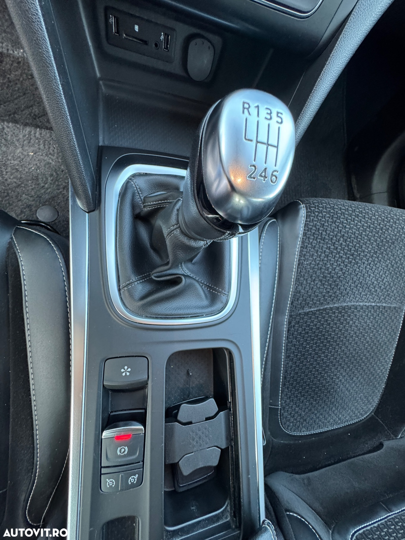 Renault Megane Grandtour ENERGY dCi 110 INTENS - 26