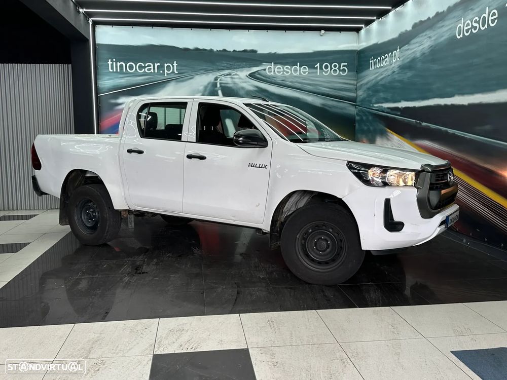 Toyota Hilux 2.4 D-4D 4WD CD CM - 4