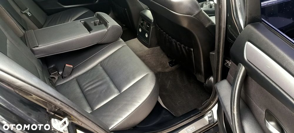 BMW Seria 5 520d Edition Exclusive - 14