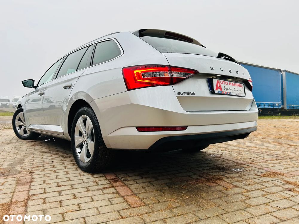 Skoda Superb 2.0 TDI Style DSG7 - 9