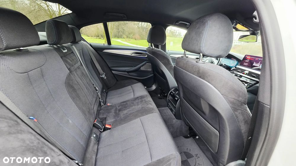 BMW Seria 5 520i GPF M Sport sport - 26
