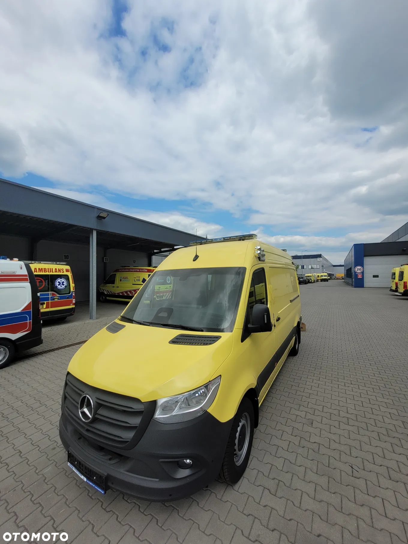 Mercedes-Benz Sprinter - 5