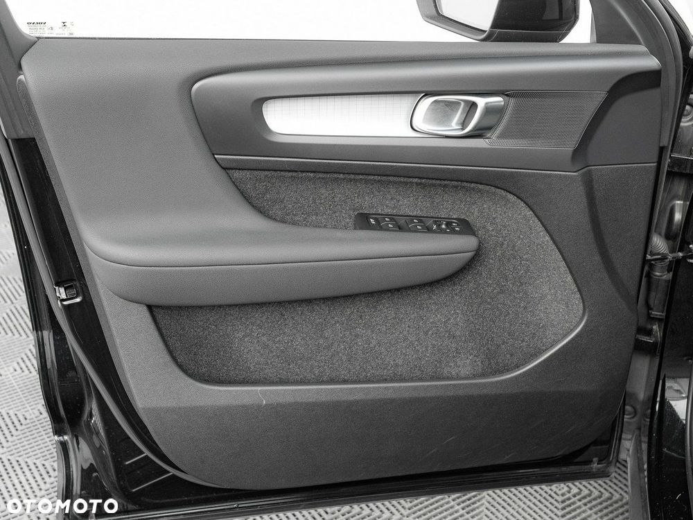 Volvo XC 40 B4 Core - 13