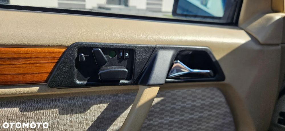 Mercedes-Benz W124 (1984-1993) - 8