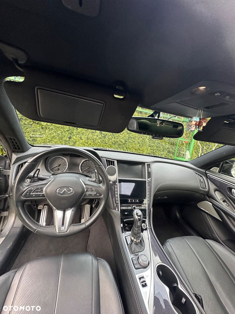 Infiniti Q60 - 9
