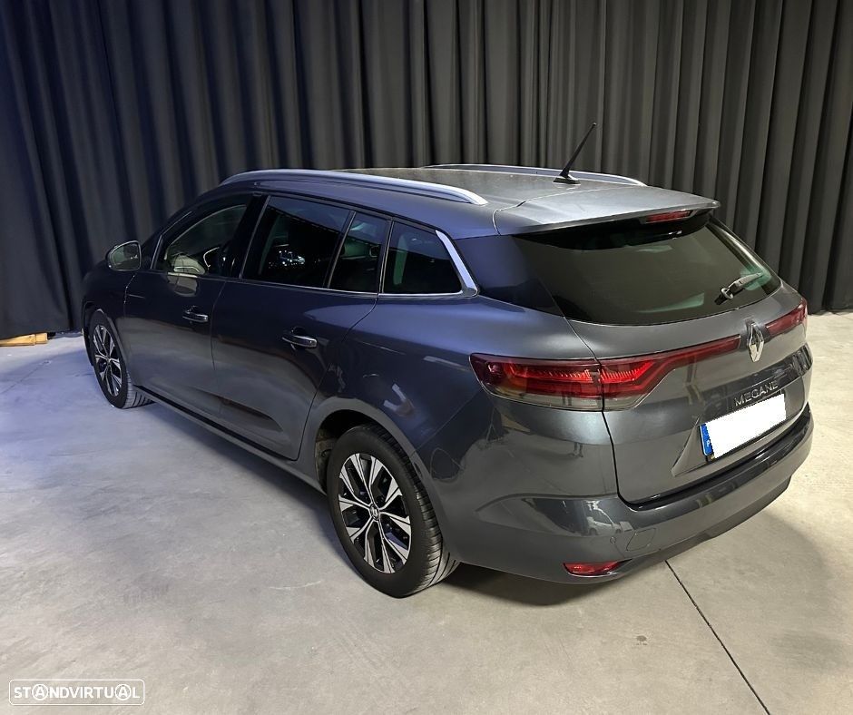 Renault Mégane Sport Tourer 1.3 TCe Limited J17 - 24