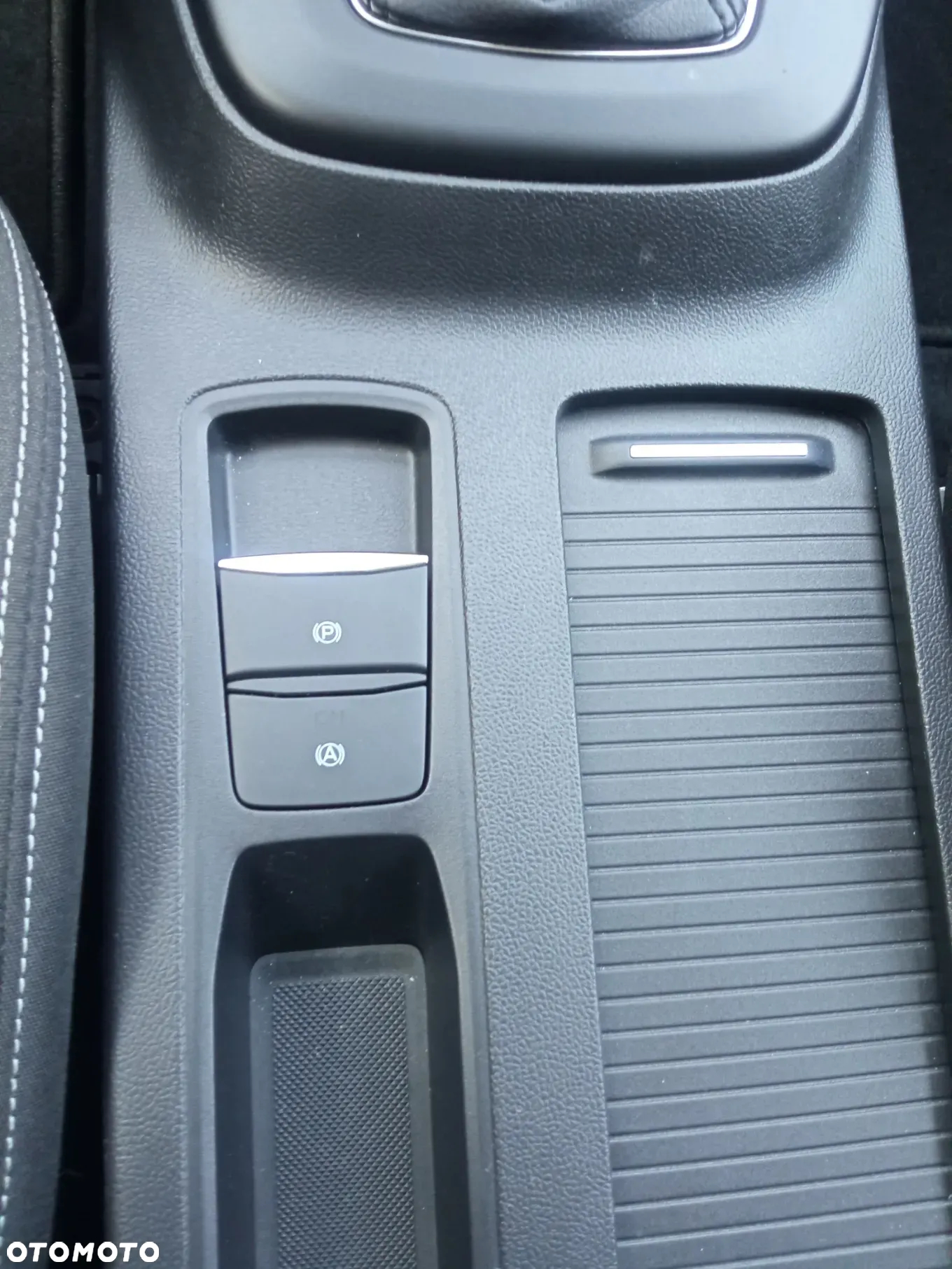 Ford Focus 1.0 EcoBoost Titanium Design - 15
