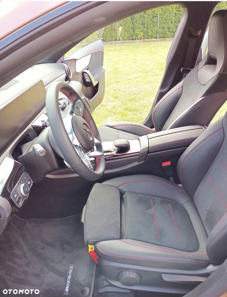 Mercedes-Benz CLA 180 AMG Line 7G-DCT - 7