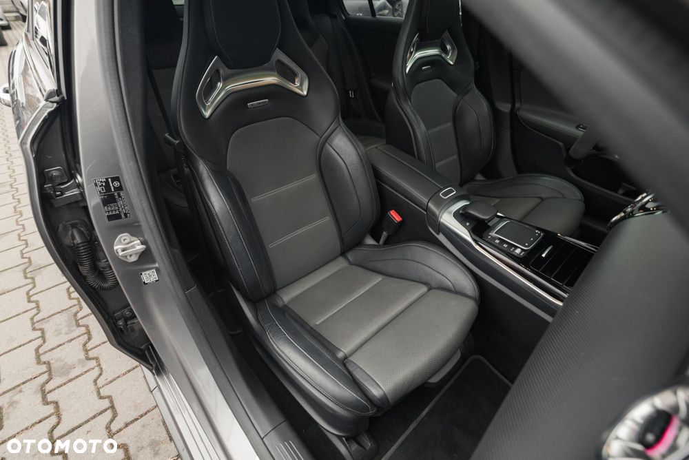 Mercedes-Benz Klasa A 45 S AMG 4-Matic 8G-DCT - 16